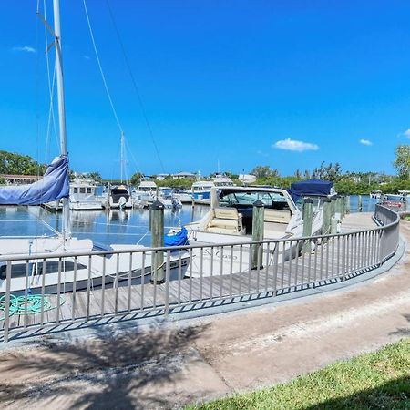 Waterfront Room, Heated Pool, Tiki Bar & Grill South Bradenton エクステリア 写真