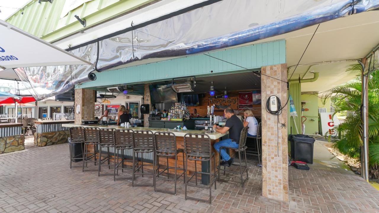 Waterfront Room, Heated Pool, Tiki Bar & Grill South Bradenton エクステリア 写真