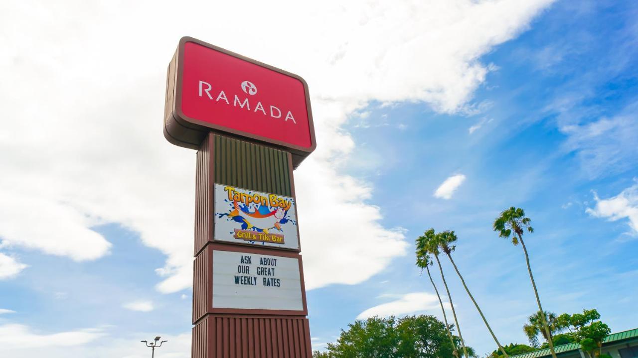 Waterfront Room, Heated Pool, Tiki Bar & Grill South Bradenton エクステリア 写真
