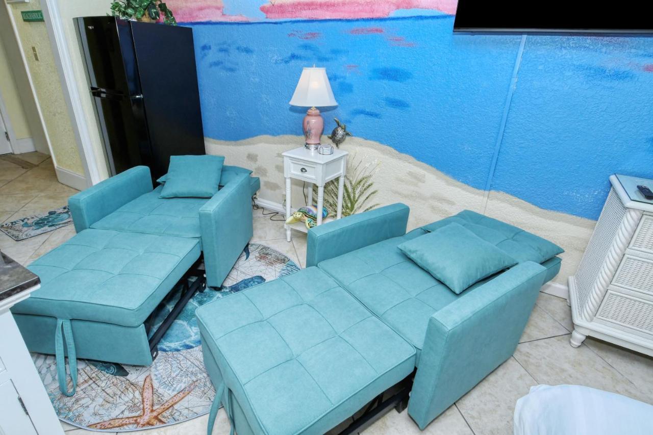 Waterfront Room, Heated Pool, Tiki Bar & Grill South Bradenton エクステリア 写真